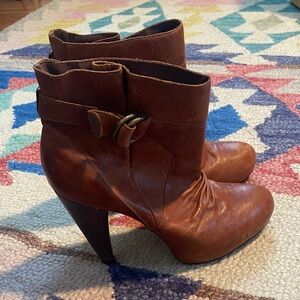 Steve Madden Brown Leather Ankle Boots with Buckle